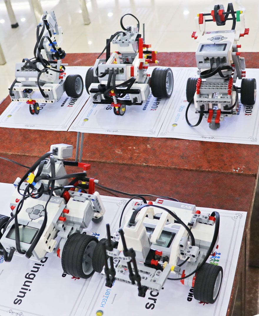 JPA World Robotics Olympiad WRO robots. Jay Pritzker Academy, Siem Reap, Cambodia. Jay-Pritzker-Academy-Siem-Reap-Cambodia.